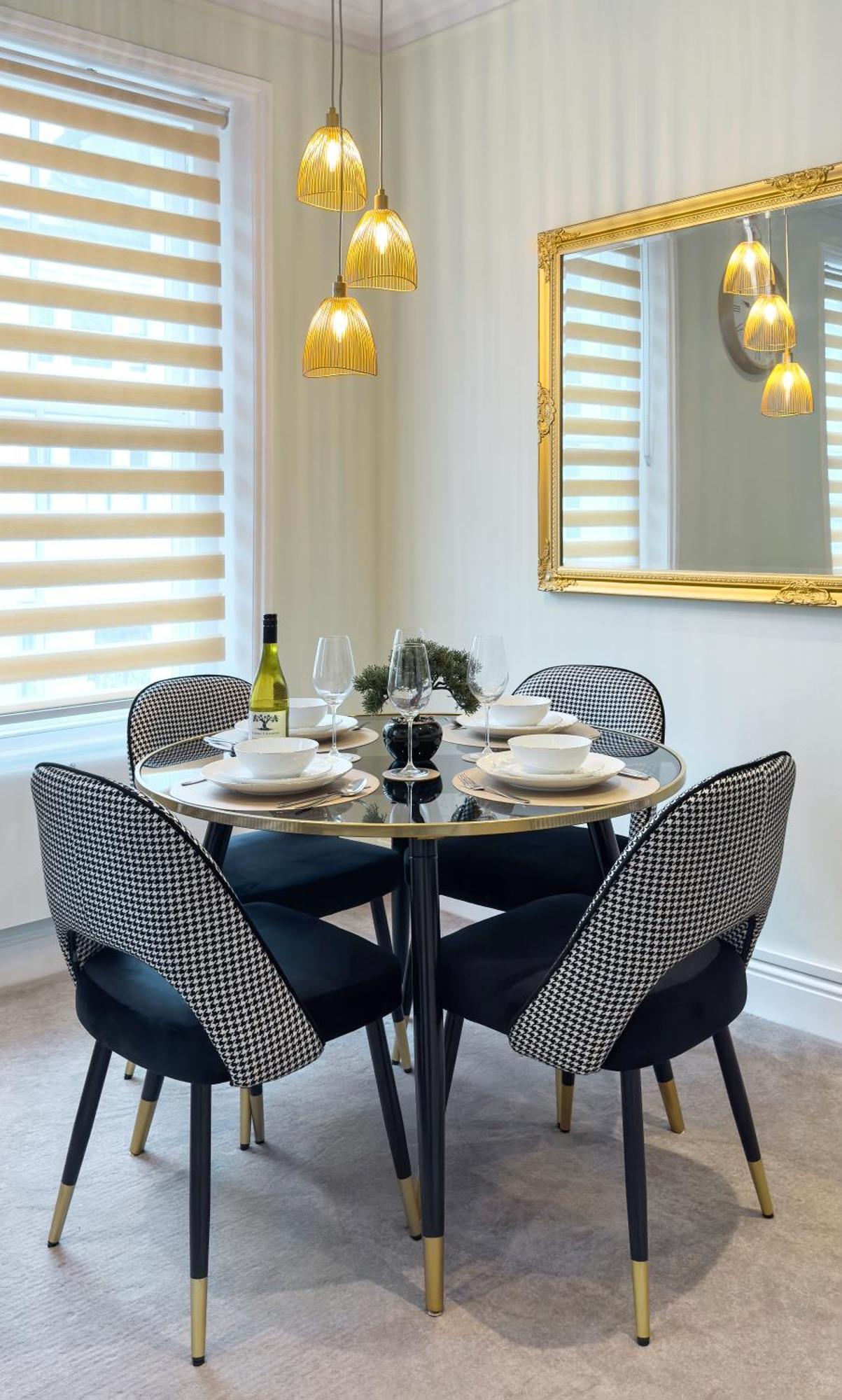 Апартаменты Cosy Flat 5 Min From Holland Park Station! Лондон Экстерьер фото