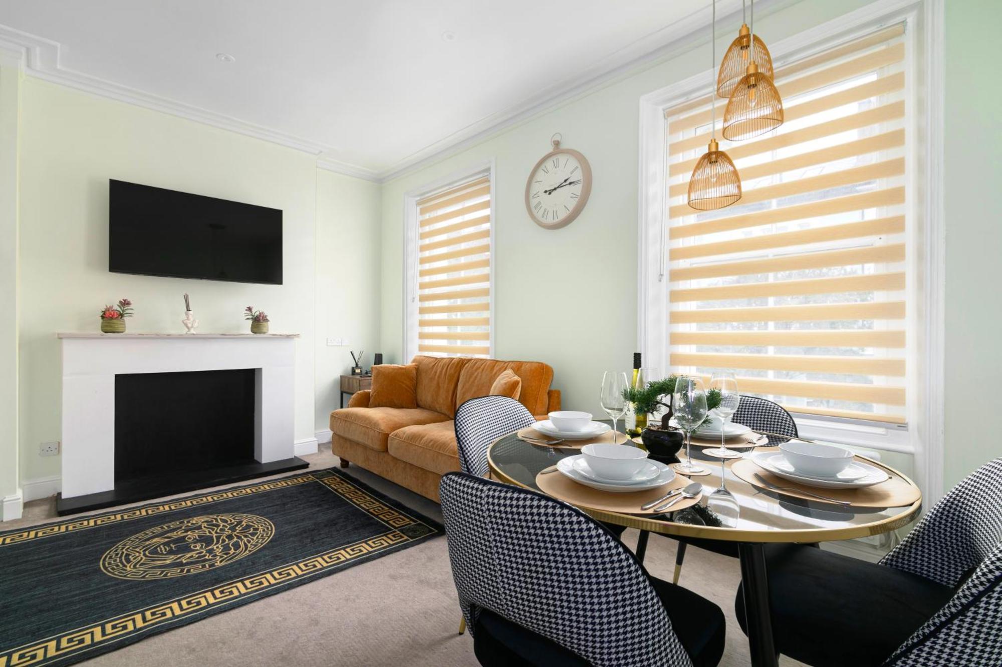 Апартаменты Cosy Flat 5 Min From Holland Park Station! Лондон Экстерьер фото