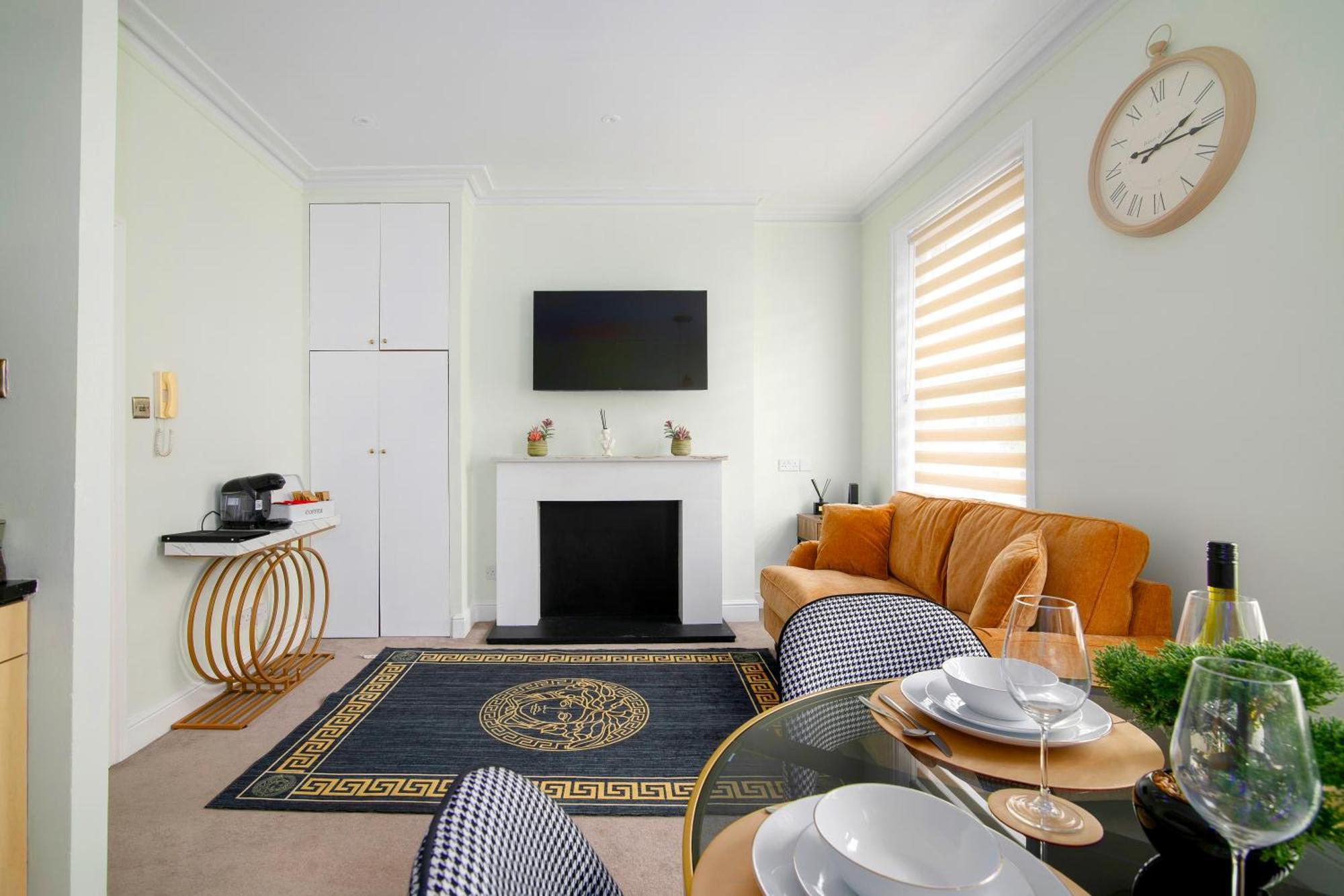 Апартаменты Cosy Flat 5 Min From Holland Park Station! Лондон Экстерьер фото